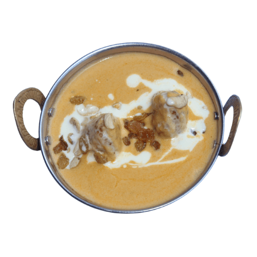 Tender chicken pieces cooked in a creamy