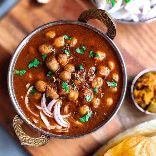 Spiced chickpea curry cooked with onions